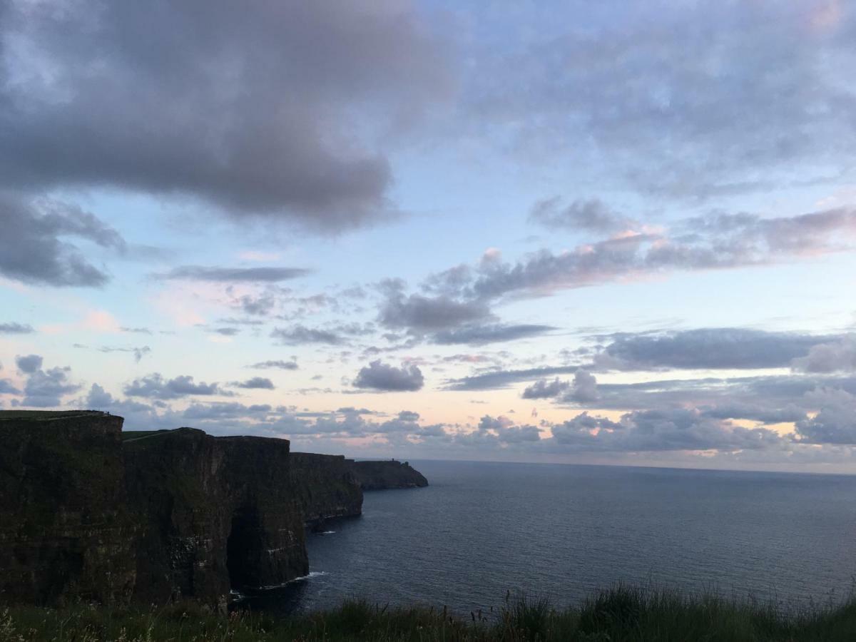 Conway'S Cottage With Sea View Nestling By Cliffs-Of-Moher Liscannor Kültér fotó