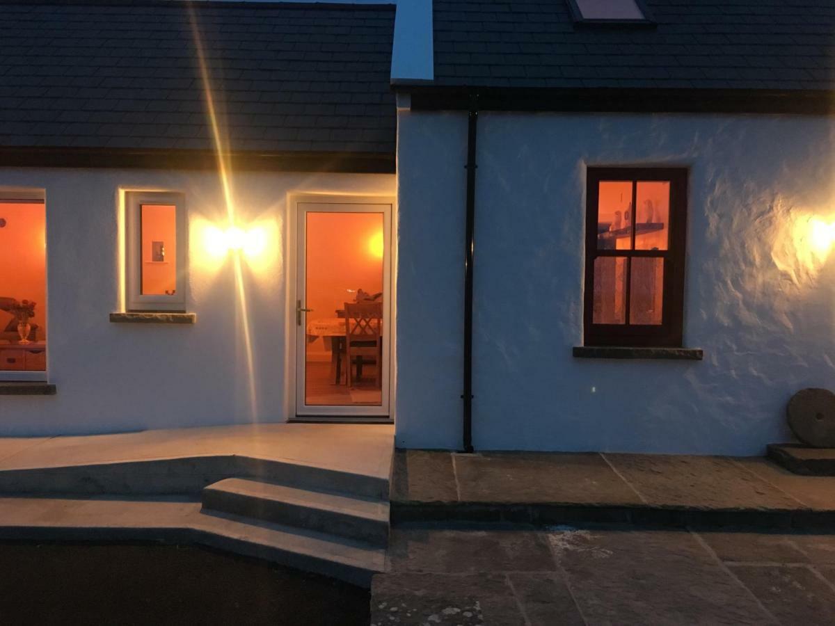 Conway'S Cottage With Sea View Nestling By Cliffs-Of-Moher Liscannor Kültér fotó